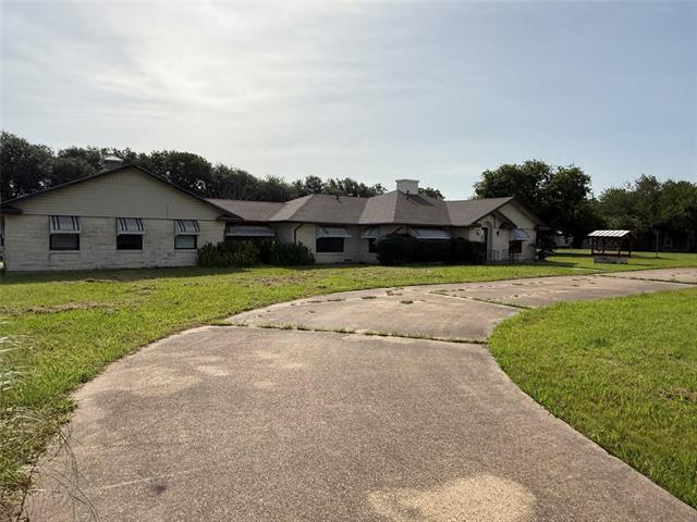 property at 201 N Dallas St