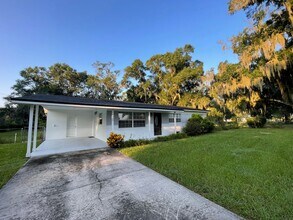 18835 Dorman Rd in Lithia, FL - Building Photo - Building Photo