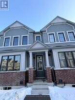 47 Cleveland Cmn in Cambridge, ON - Building Photo