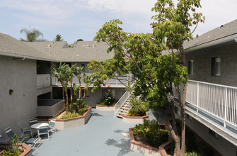 Bush Terrace in Santa Ana, CA - Building Photo - Building Photo