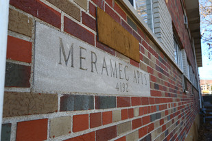 4192 Meramec St Apartamentos