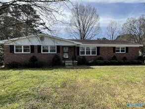 8413 Old Madison Pike in Madison, AL - Building Photo - Building Photo