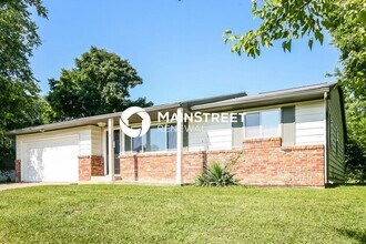718 Spring Valley Ct in Indianapolis, IN - Foto de edificio - Building Photo