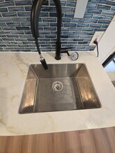 14039 Gilmore St, Unit 1 in Van Nuys, CA - Building Photo - Building Photo