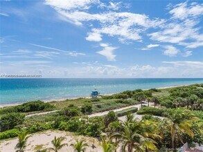 9341 Collins Ave, Unit 303 in Surfside, FL - Foto de edificio - Building Photo