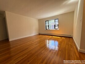 42 Harvard Ave, Unit 6 in Brookline, MA - Building Photo