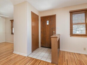 6321 Wilryan Ave in Minneapolis, MN - Building Photo - Building Photo