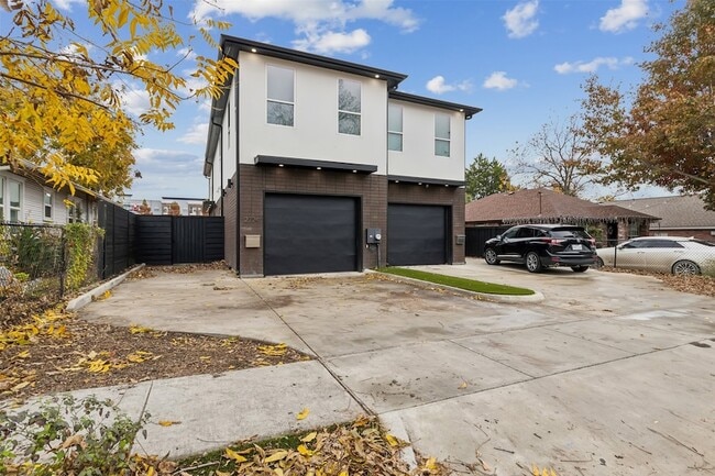 2724 Hondo Ave in Dallas, TX - Building Photo - Building Photo