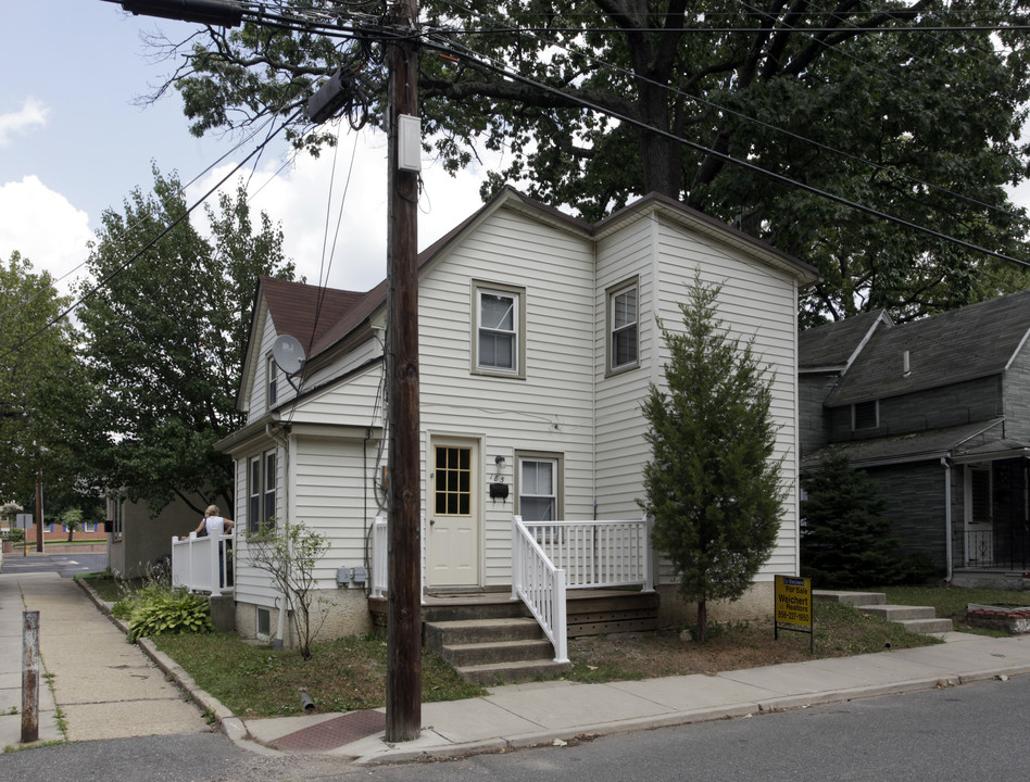 185 East Ave in Pitman, NJ - Building Photo