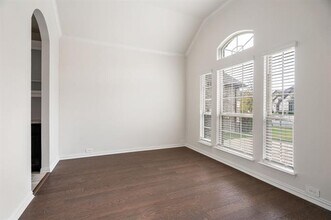 112 Basswood Dr in Red Oak, TX - Building Photo - Building Photo
