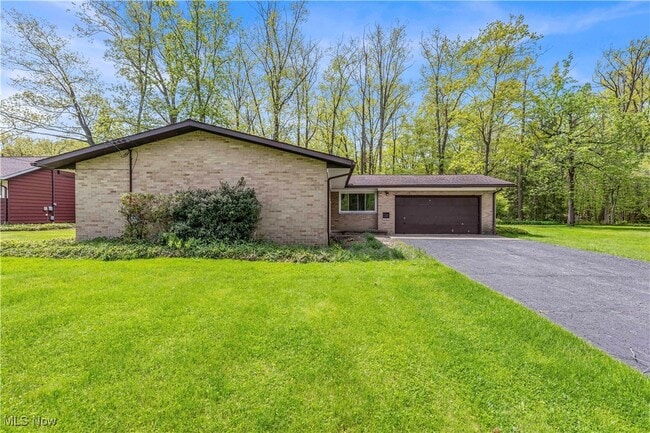 6481 Glenwillow Dr in North Royalton, OH - Building Photo - Building Photo
