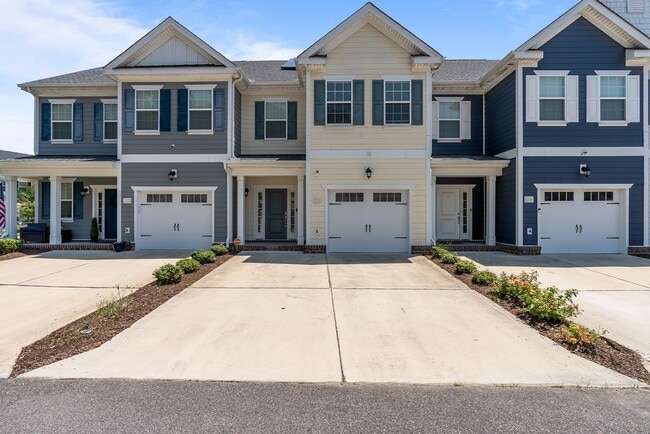 property at 2121 Steiner St