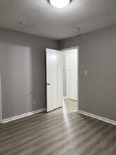 738 Mylinda Dr, Unit 738-740 in Newton, NC - Foto de edificio - Building Photo