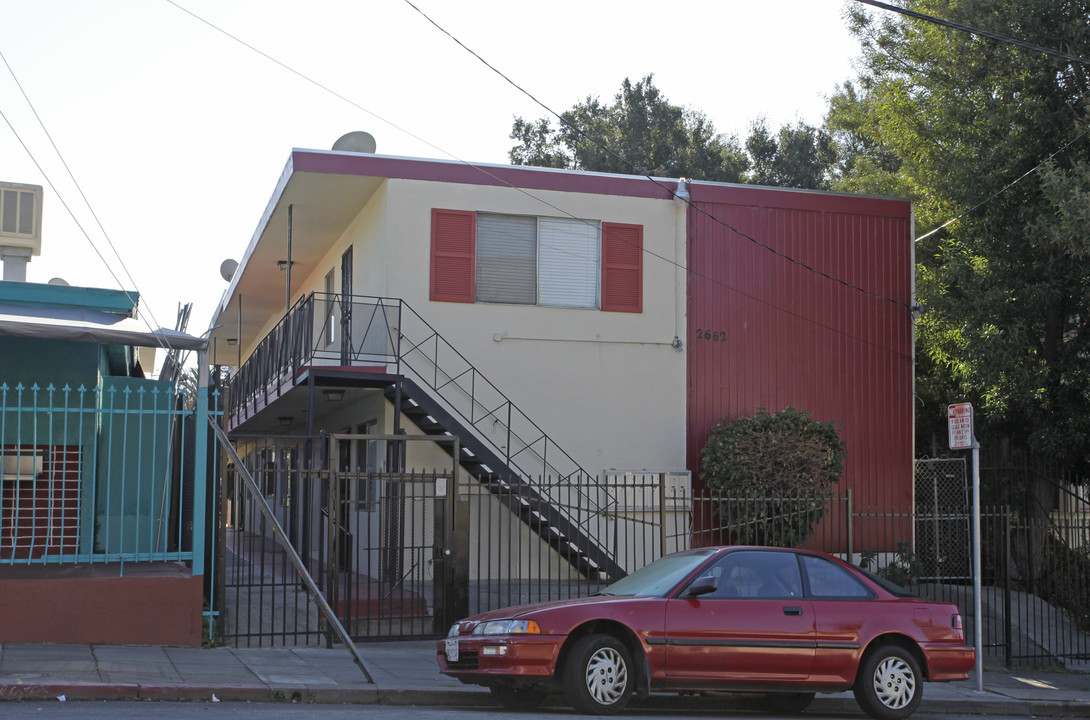 2662 23rd Ave in Oakland, CA - Building Photo