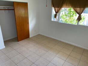 398 Kanaloa Ave in Kahului, HI - Building Photo - Building Photo