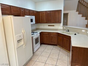 10683 Petricola St in Las Vegas, NV - Building Photo - Building Photo