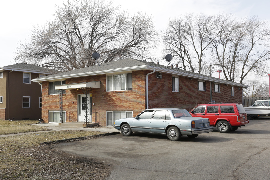 4546 Tyler St NE in Minneapolis, MN - Foto de edificio