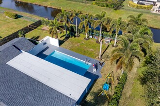 11647 Anhinga Dr in Wellington, FL - Building Photo - Building Photo