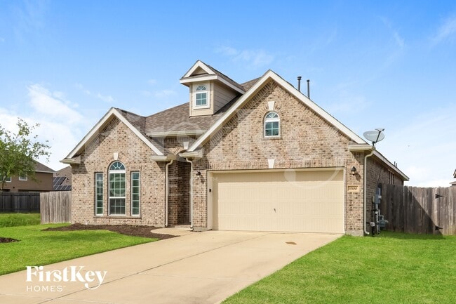 1500 Foshee Ct in Alvin, TX - Foto de edificio - Building Photo