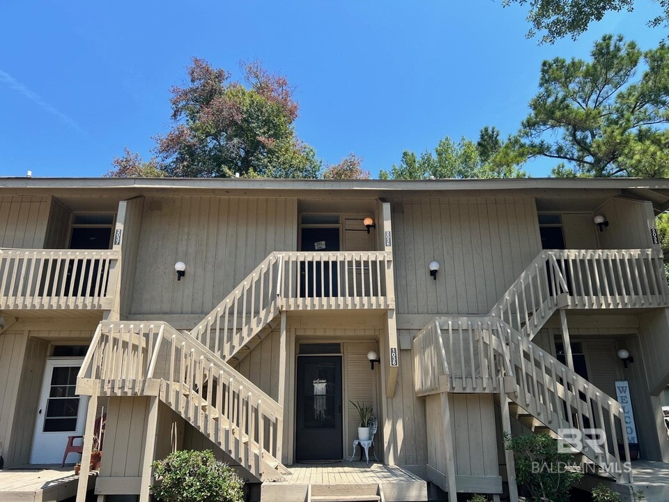 2036 Sea Cliff Dr N in Daphne, AL - Building Photo