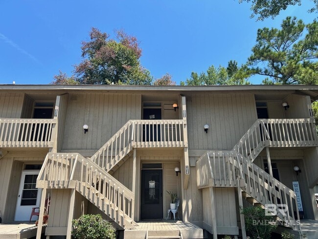 property at 2036 Sea Cliff Dr N