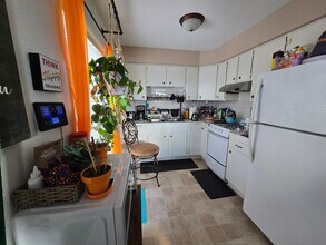 203 Eisenhower Dr in Bloomington, IL - Foto de edificio - Building Photo