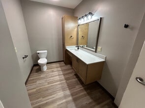 Milwaukee Manor Apartments in Lakefield, MN - Building Photo - Building Photo