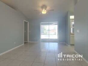 99 Sandhurst Dr in Venice, FL - Building Photo - Building Photo