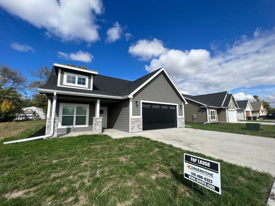 1404 24th Ave N in Fort Dodge, IA - Building Photo