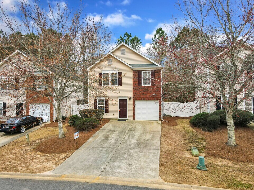 225 Osmanthus Way in Canton, GA - Building Photo