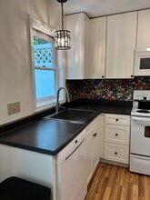12 Woodland Green in Rochester, NH - Building Photo - Building Photo