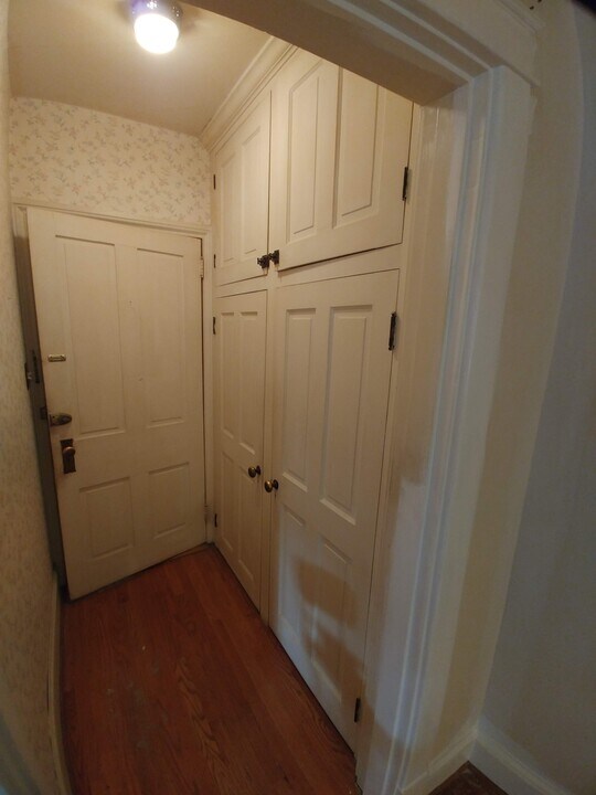 36 E Walnut St in Lancaster, PA - Building Photo