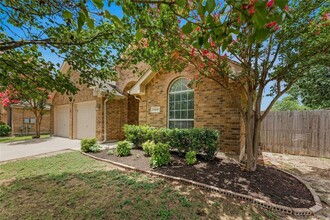 19408 Sunken Creek Pass in Pflugerville, TX - Building Photo - Building Photo