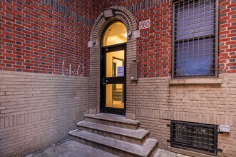 660 Southern Blvd in Bronx, NY - Building Photo - Building Photo