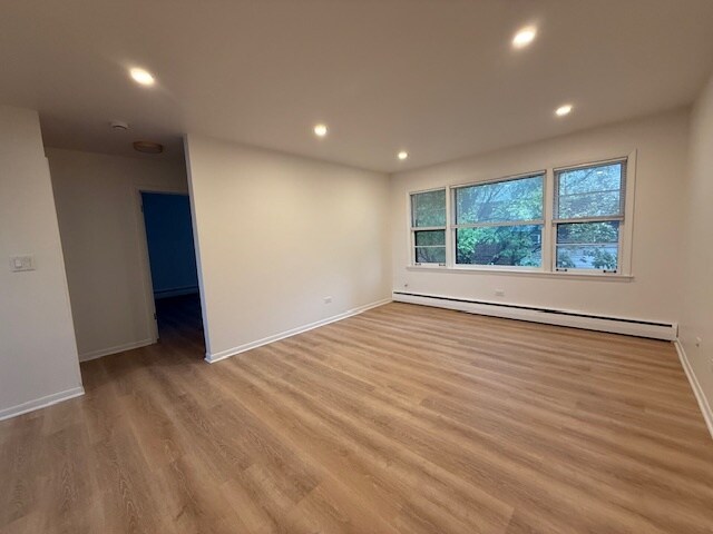 7762 Madison St in River Forest, IL - Foto de edificio - Building Photo