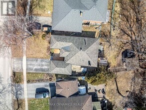 42 Westgate Park Dr in St Catharines, ON - Building Photo - Building Photo