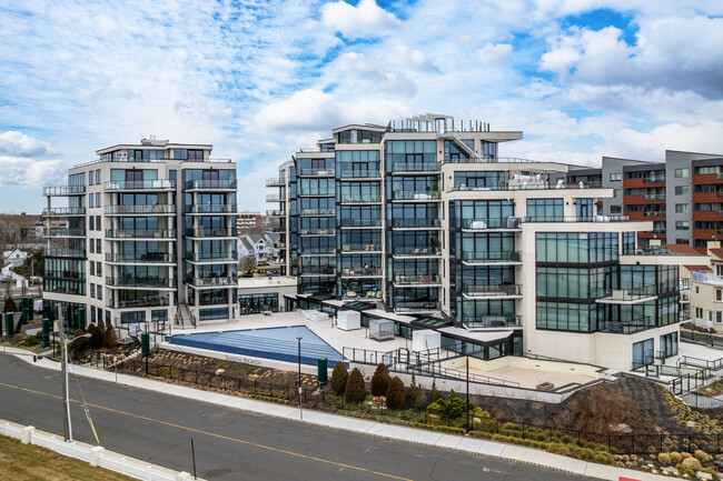 South Beach at Long Branch in Long Branch, NJ - Foto de edificio - Building Photo