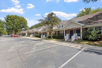 2740 W Tharpe St in Tallahassee, FL - Building Photo - Building Photo