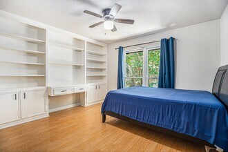 16607 Neumann Dr in Houston, TX - Building Photo - Building Photo