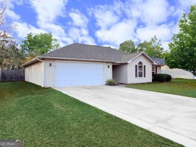 108 Honeysuckle Rd in Kingsland, GA - Building Photo - Building Photo