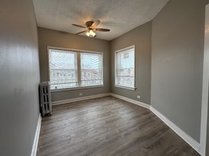 6633 S Ellis Ave, Unit 6631-3 in Chicago, IL - Building Photo - Building Photo