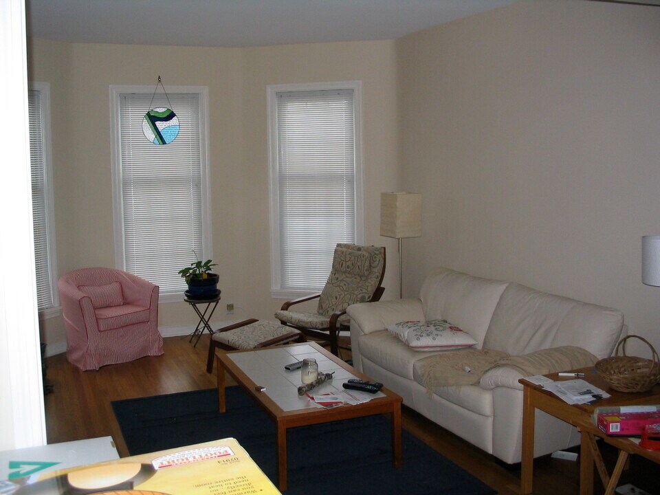 312 W Auglaize St, Unit Lower Unit in Wapakoneta, OH - Building Photo