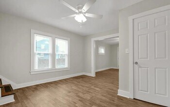 1701 Kent St in Columbus, OH - Building Photo - Building Photo