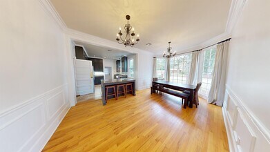 3302 Cloverdale Rd in Montgomery, AL - Foto de edificio - Building Photo