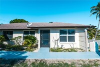 3712 SW 7th Pl in Cape Coral, FL - Building Photo - Building Photo