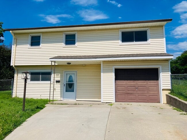 property at 1600 Rockwell Dr