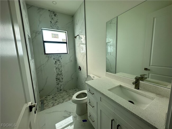 property at 1214 Cherry St E