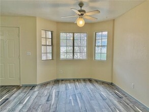 8410 Eldora Ave, Unit 2046 in Las Vegas, NV - Building Photo - Building Photo