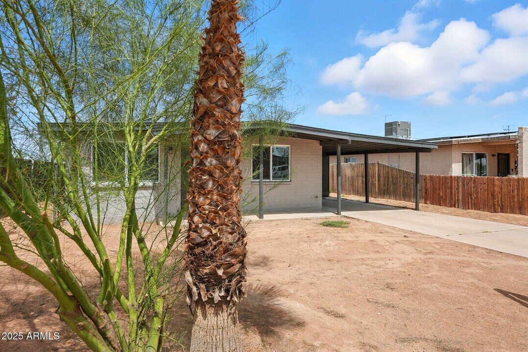 130 W Harding Ave in Coolidge, AZ - Building Photo