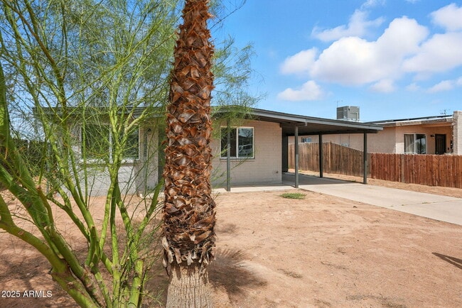 property at 130 W Harding Ave